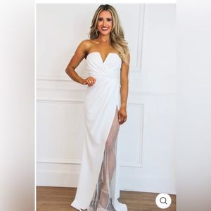 LALA STRAPLESS EMBELLISHED SLIT MAXI DRESS: WHITE